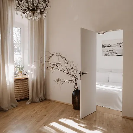 N O C T U R N E Apartment Kamianets-Podilskyi Exterior photo